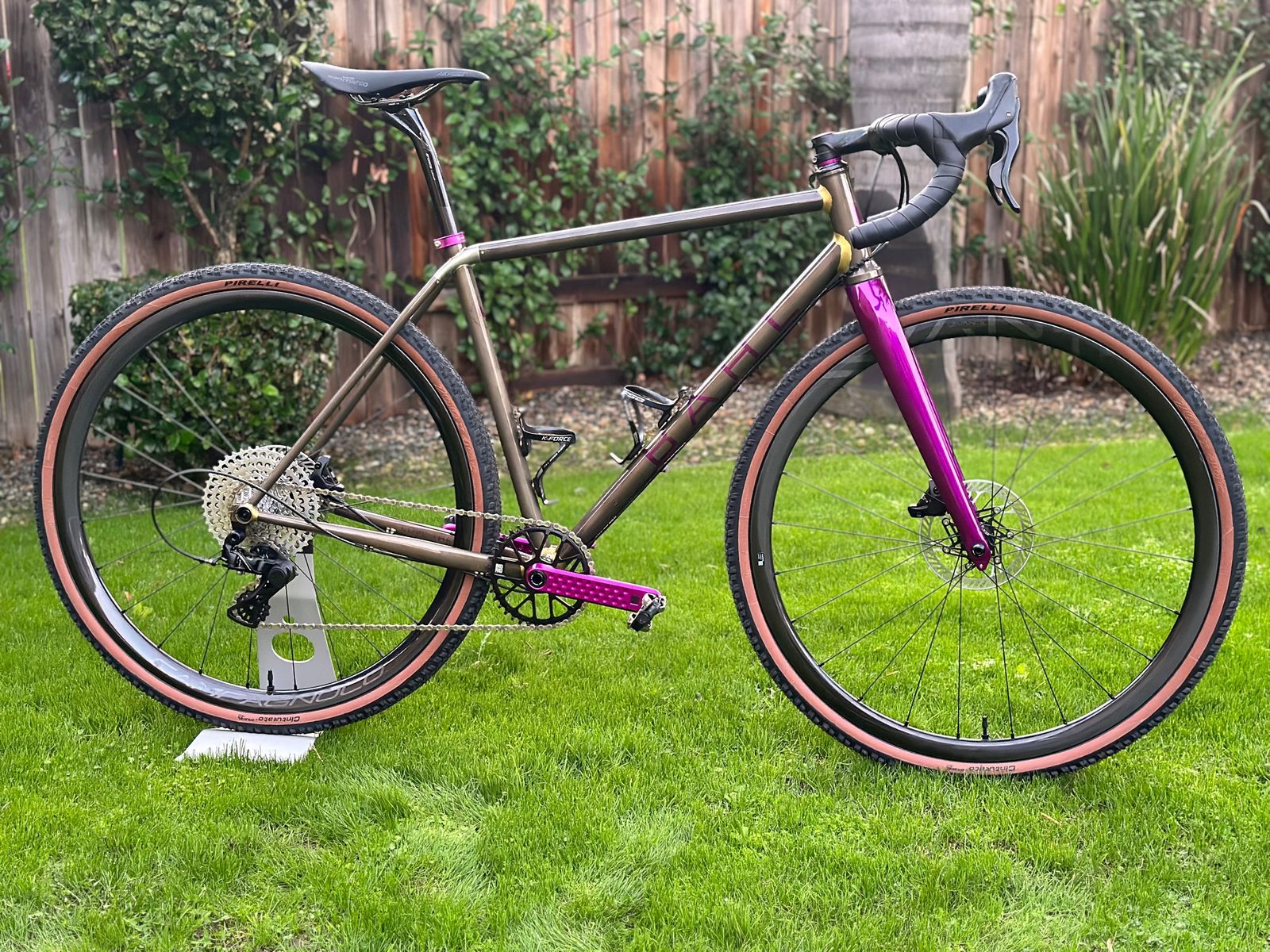 BAHL GVL custom steel gravel bike