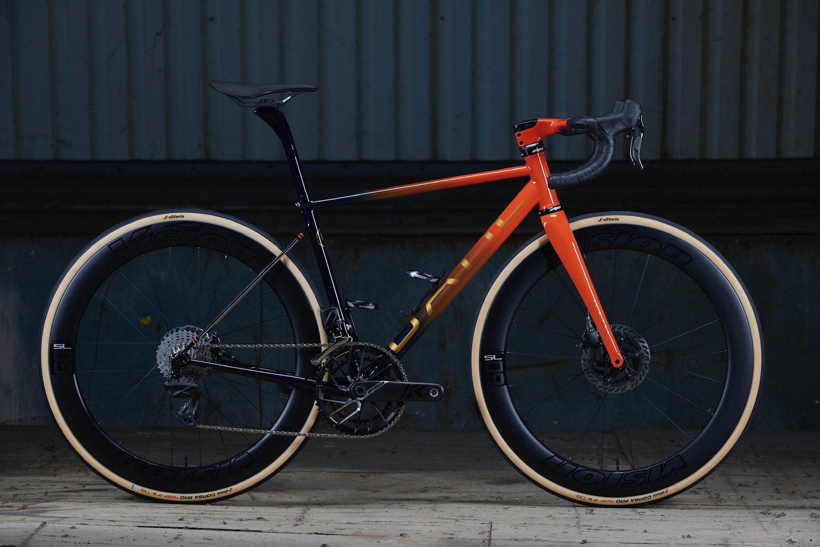 BAHL UNO custom steel road bike